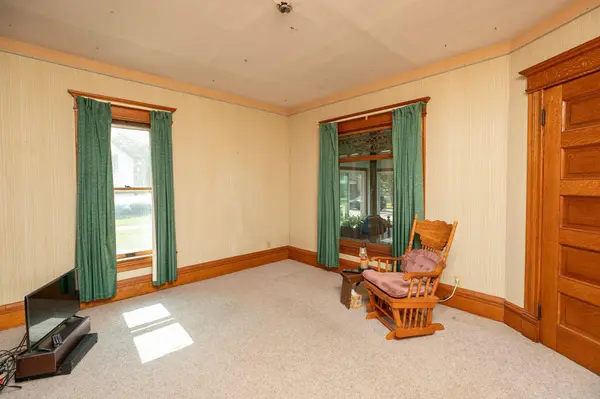 112 Main ST N, Dover, MN 55929