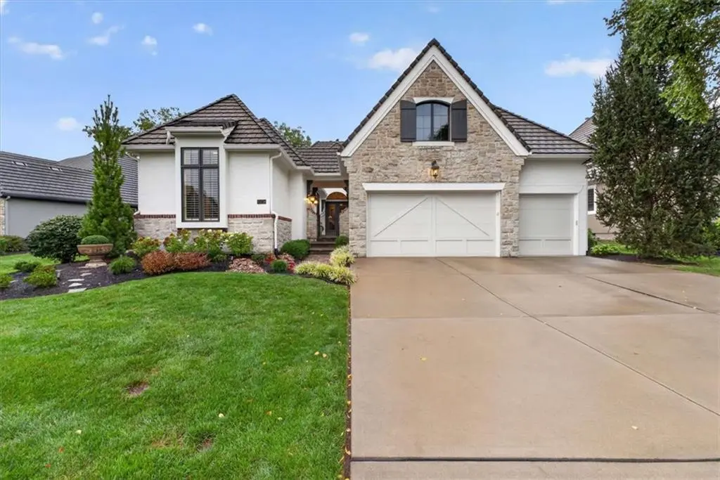 15216 Fontana ST, Leawood, KS 66224