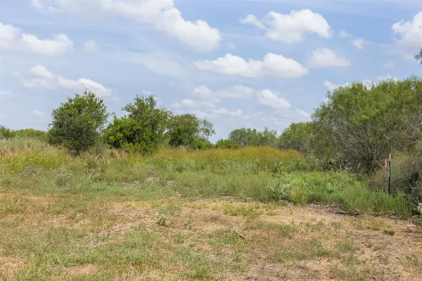 3650 County Road 304, Jourdanton, TX 78026