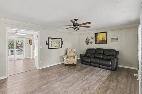 204 14th AVE #N, Greenwood, MO 64034