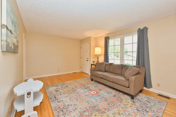 102 Paradise Dr, Hendersonville, TN 37075