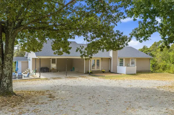 370 Vet Conder Rd, Parsons, TN 38363