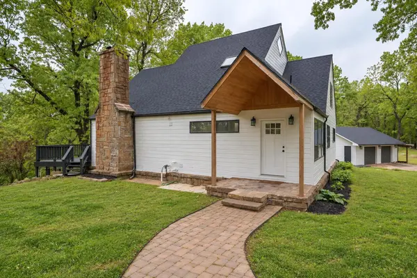 18576 Hereford RD, Neosho, MO 64850