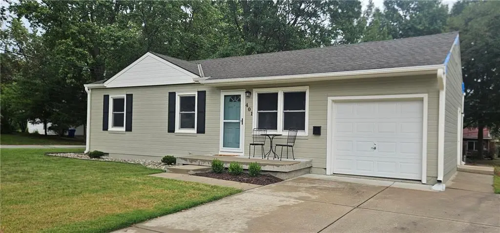 401 SW Madison ST, Lee's Summit, MO 64063