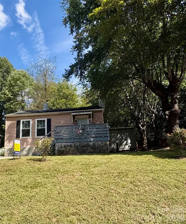 228 Westbrook ST, Lenoir, NC 28645