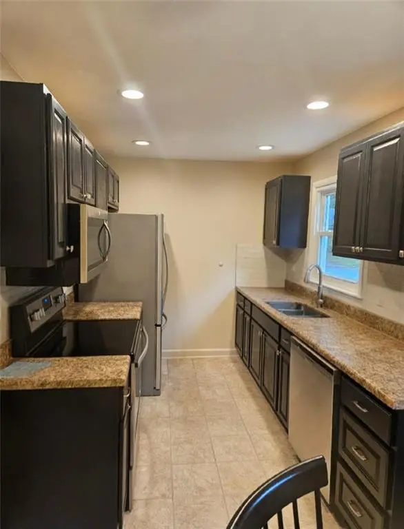401 SW Madison ST, Lee's Summit, MO 64063
