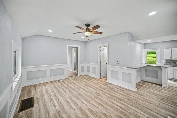 807 E Gudgell ST, Independence, MO 64055