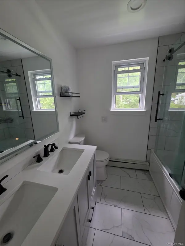 7 Bradshaw DR, Ossining, NY 10562