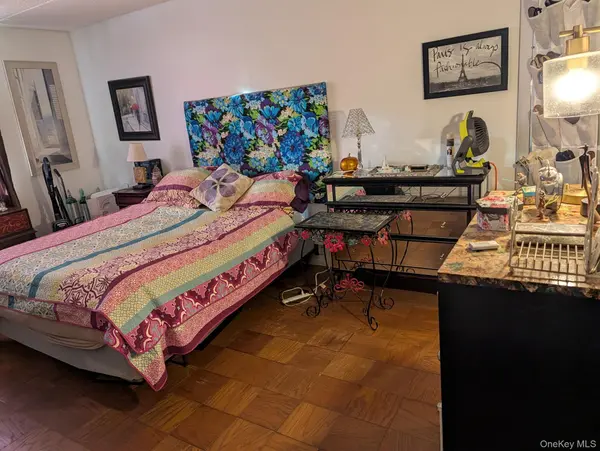 160 Academy Street #2J, Poughkeepsie, NY 12601