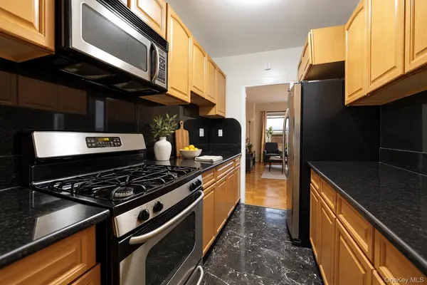 4 Fordham Hill OVAL #12G, Bronx, NY 10468