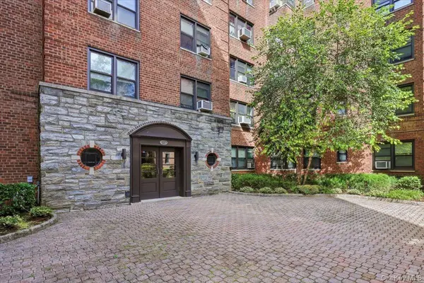 30 Ehrbar #F121, Mount Vernon, NY 10552
