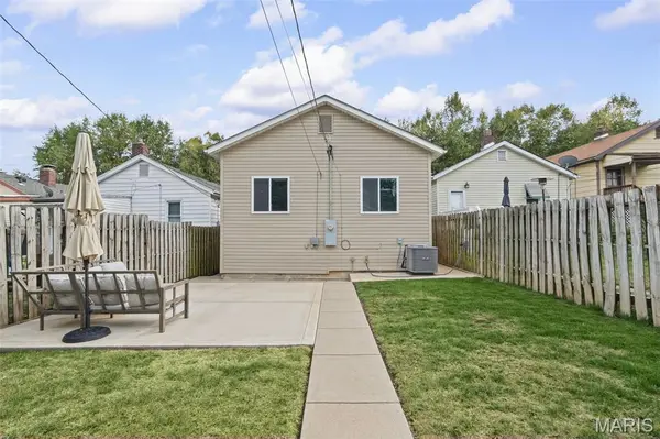 4725 Hummel AVE, St Louis, MO 63116