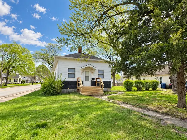 1090 Creve Coeur ST, Lasalle, IL 61301