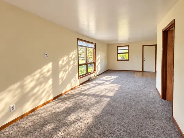 1090 Creve Coeur ST, Lasalle, IL 61301