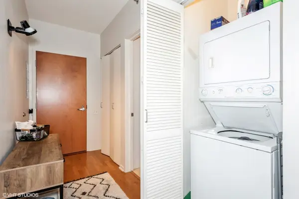 210 S DES PLAINES ST #1906, Chicago, IL 60661