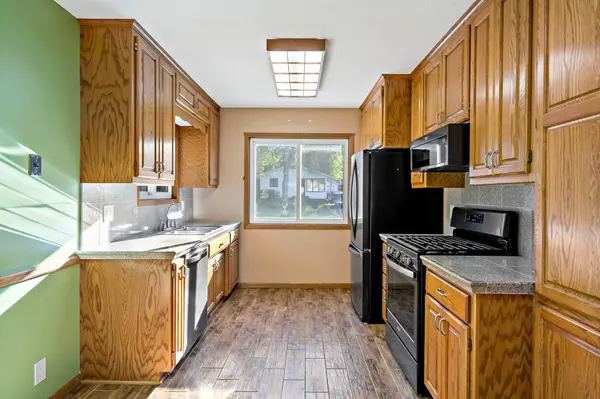 2069 N Ivy ST, North Saint Paul, MN 55109