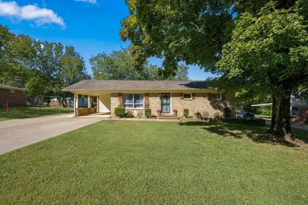 204 Park Cir, Waverly, TN 37185
