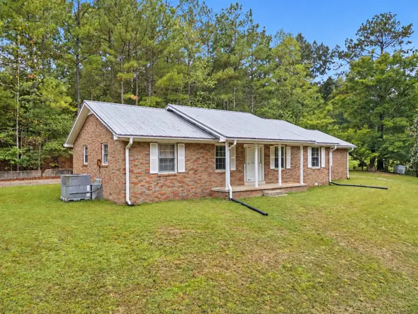 3141 White Oak Rd, Mc Ewen, TN 37101