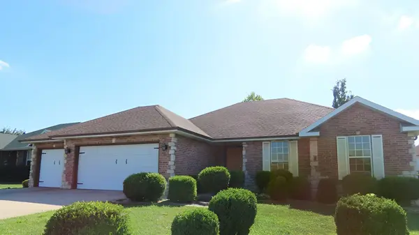 3877 S Cottage AVE, Springfield, MO 65807