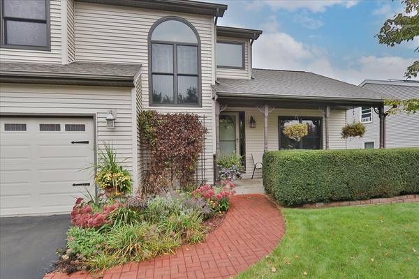 10616 Carl ST, Huntley, IL 60142