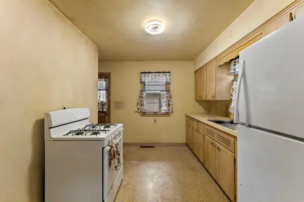 1590 Payne AVE, Saint Paul, MN 55130