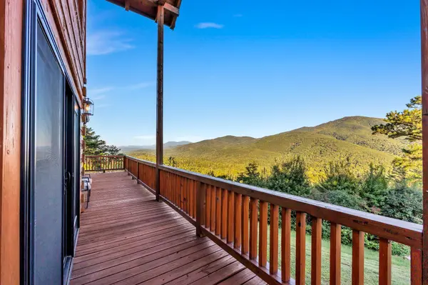 1099 Smithfield Rd, Tellico Plains, TN 37385