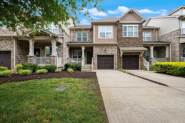 7827 Kemberton Dr #W, Nolensville, TN 37135