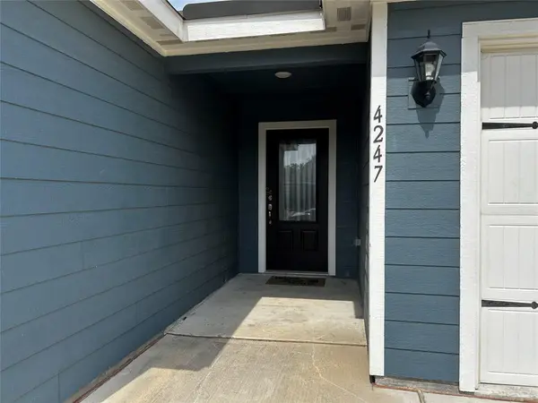 4247 Possumhaw DR, Dallas, TX 75241