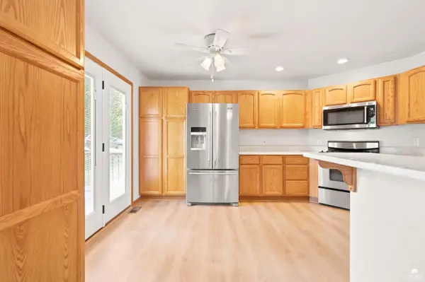 9101 Llara CIR, Manhattan, KS 66502