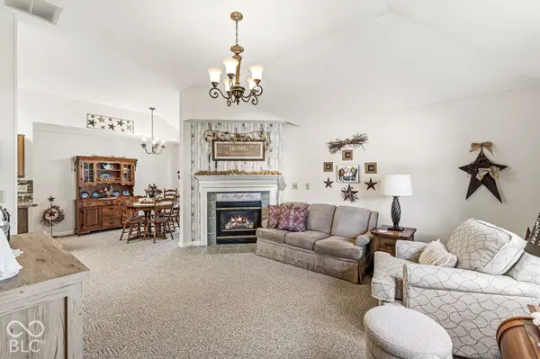 5701 Kensington WAY N, Plainfield, IN 46168