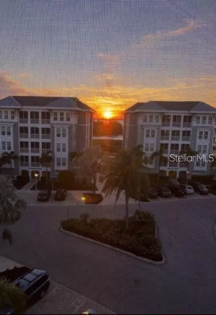 391 ARUBA CIR #401, Bradenton, FL 34209