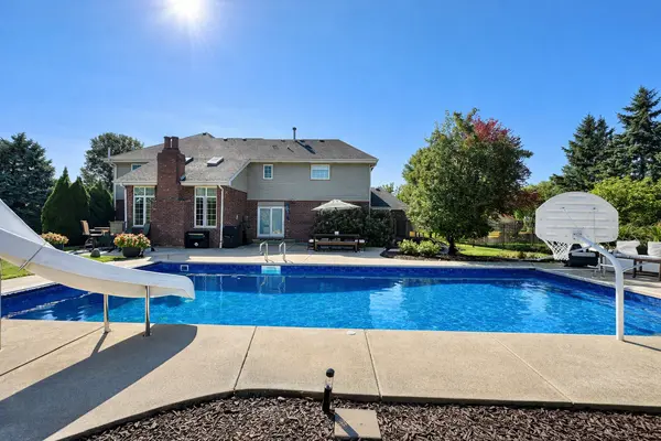 1336 Hickory Creek DR, New Lenox, IL 60451