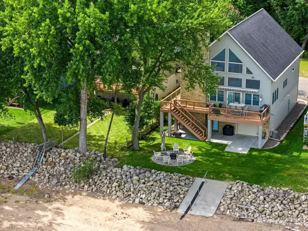 600 Central Point RD, Lake City, MN 55041