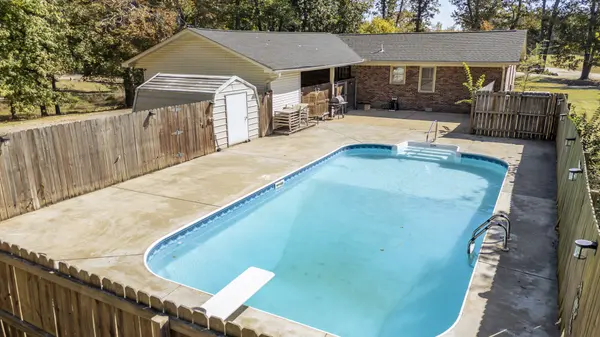 585 E End Dr, Savannah, TN 38372