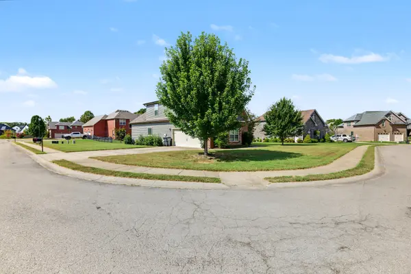 1109 Pavilion Way, Clarksville, TN 37043