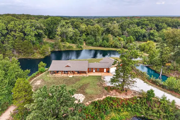 973 SE Pvt 87 RD, Deepwater, MO 64740