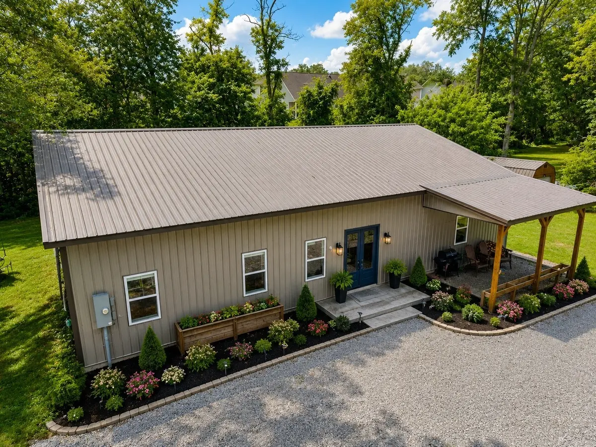 176 S Palmers Chapel Rd, White House, TN 37188