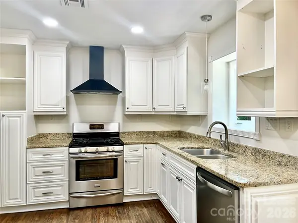 2200 Fair Forest DR, Matthews, NC 28105