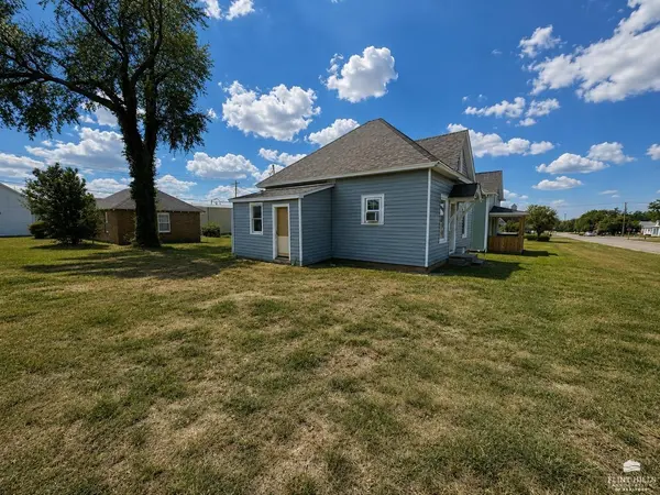 211 W Elm ST, Lincoln, KS 67455