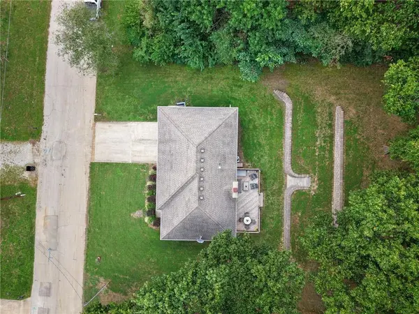 510 Sycamore DR, Richmond, MO 64085