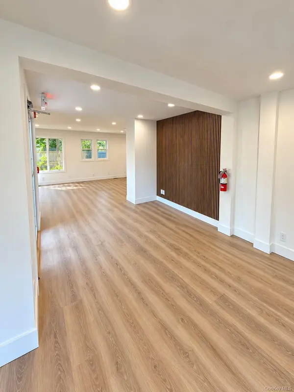 32 Office Space Chichester AVE, Center Moriches, NY 11934