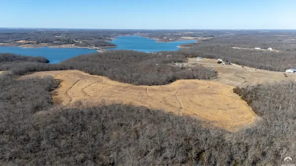 4919 Ferguson RD, Perry, KS 66073