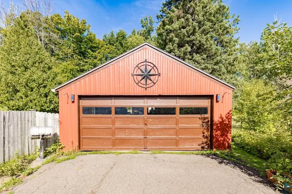 519 Anderson Rd, Duluth, MN 55811