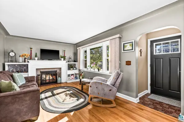 519 Anderson Rd, Duluth, MN 55811