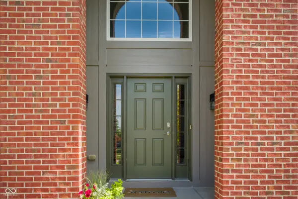 4737 Pebblepointe, Zionsville, IN 46077