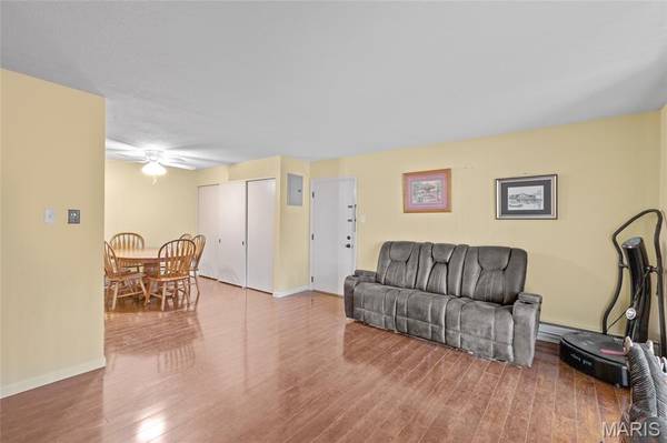1660 Blue Ridge DR #A, St Louis, MO 63125