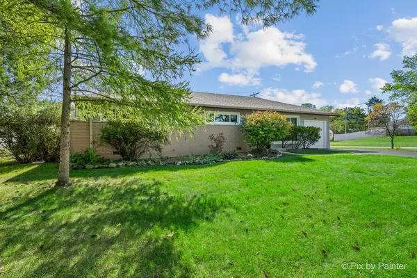 365 Kingman LN, Hoffman Estates, IL 60169