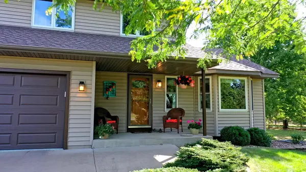 899 Wert RD, Hudson, WI 54016
