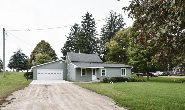 15478 Norelius RD, Welch, MN 55089