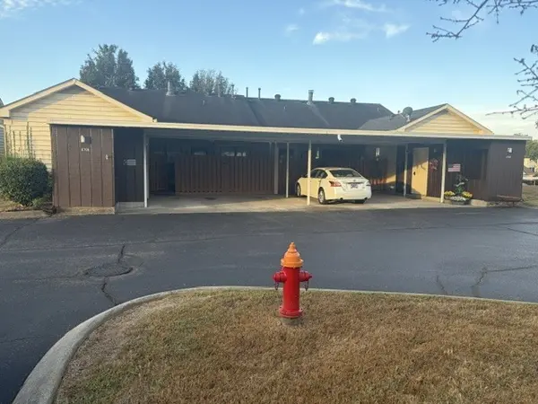 8709 Sawyer Brown Rd, Nashville, TN 37221